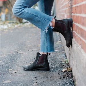 “Duchess” Thursday Boots in Olive
